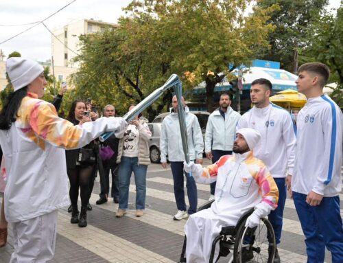 Ο Ανδρέας Μπακούλιας συνόδευσε την ολυμπιακή φλόγα